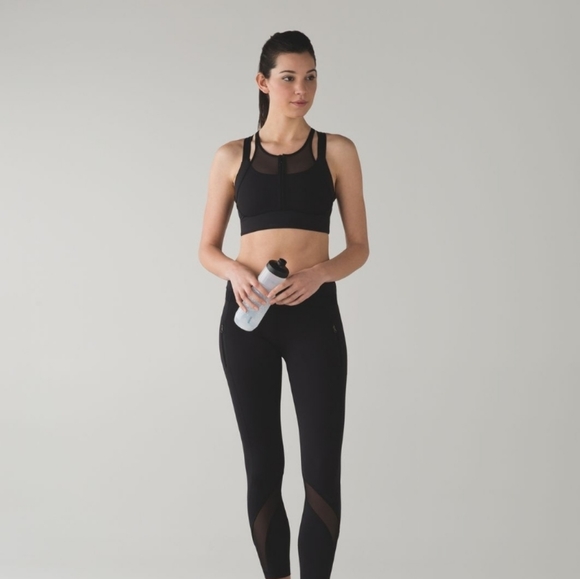 Lululemon - Ready, Set, Sweat Bra in Black - Picture 4 of 10